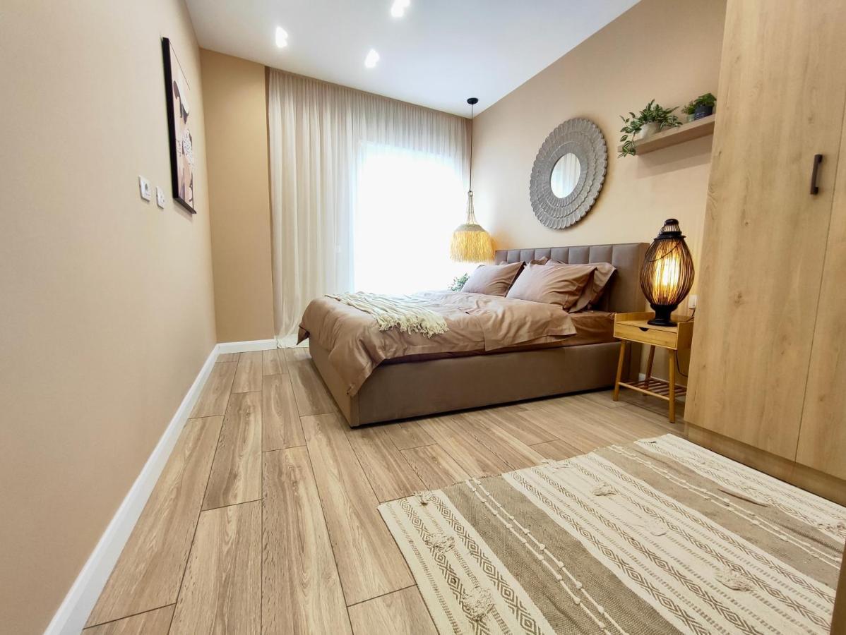 Апартаменты Modern Style 2Br-Apt - 10Min To Skanderbeg Square Тирана Экстерьер фото